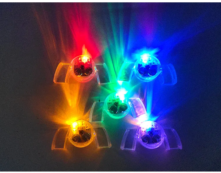 1pcs kreative blinkende LED leuchten Mund Zaubertricks Zahnspangen Stück Glüh zähne Halloween Party Rave Glow Party liefert Spielzeug