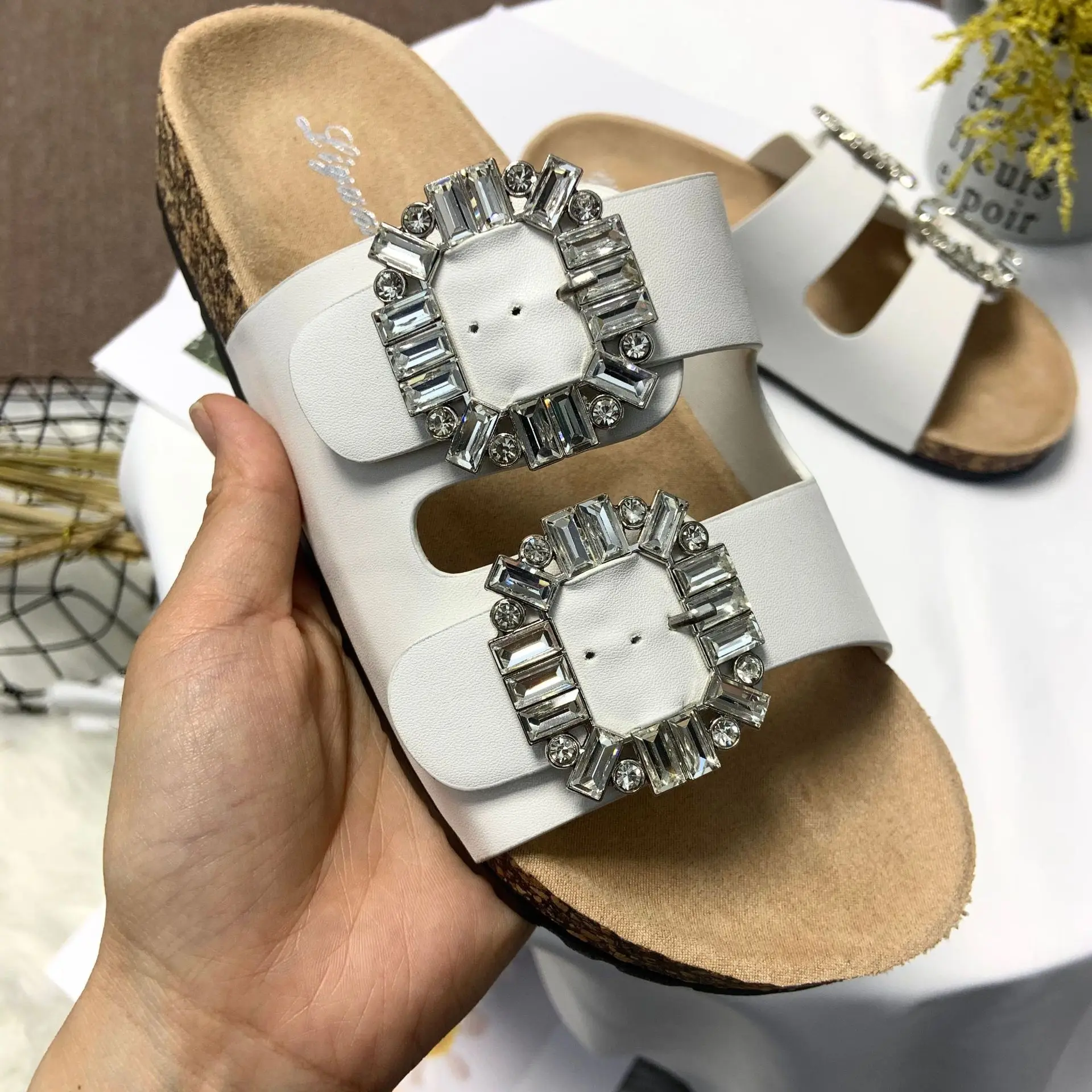 Slippers Women Outside Fashion Cork Slippers Women\'s Double Button Rhinestone Slippers Men Beach Flat Shoes Women Sandals