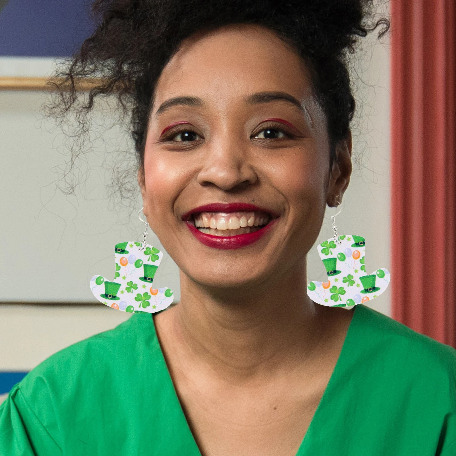 

Clover Earrings for Women Hanging St Patrick Day Decorative Holiday Festival Accessories Fashion Jewelry