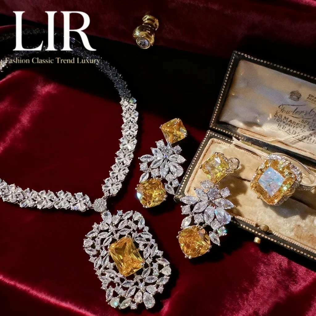 

Женский комплект ювелирных изделий на заказ LIR: ожерелье с драгоценными камнями из канарского турмалинового щита (роскошная атмосфера), серьги с желтым гранатом и цирконом