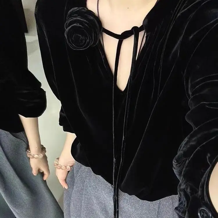 Spring and Autumn New French Velvet Top Three-dimensional Flower Decoration Hollow Shirt  Advanced Versatile Skinny Shirt