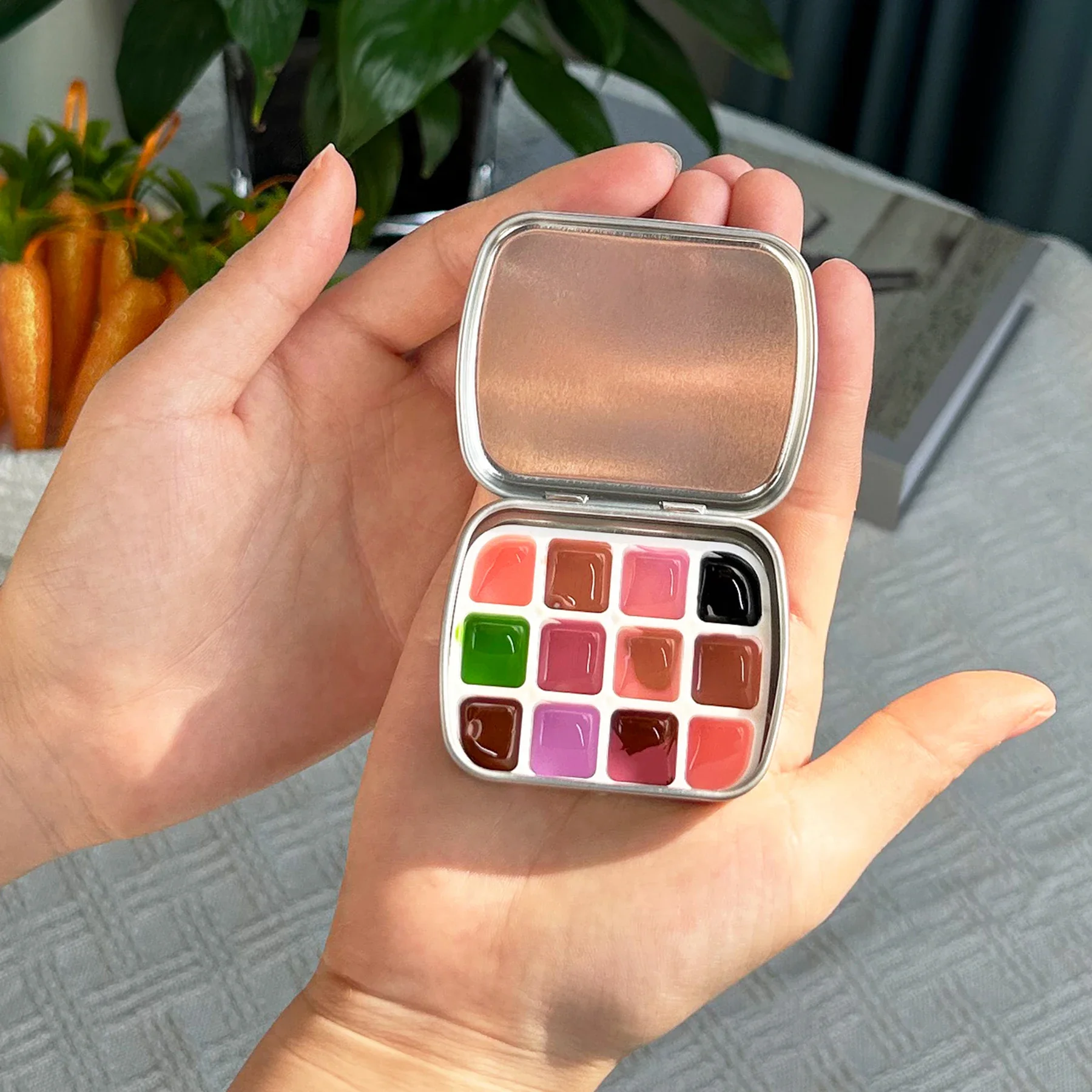 12-Grid Mini Watercolor Box - Ultra-Compact, Lightweight, Travel-Sized, Moisturizing Palette for Painting and Sketching