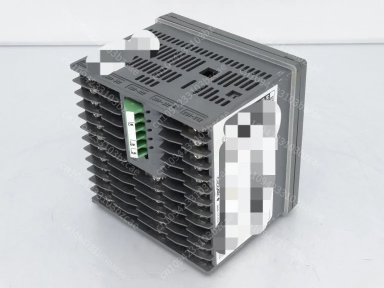 Plc UT35A-NNN-11-UN وحدة تحكم معالجة التحكم في البرمجة الأتمتة الصناعية