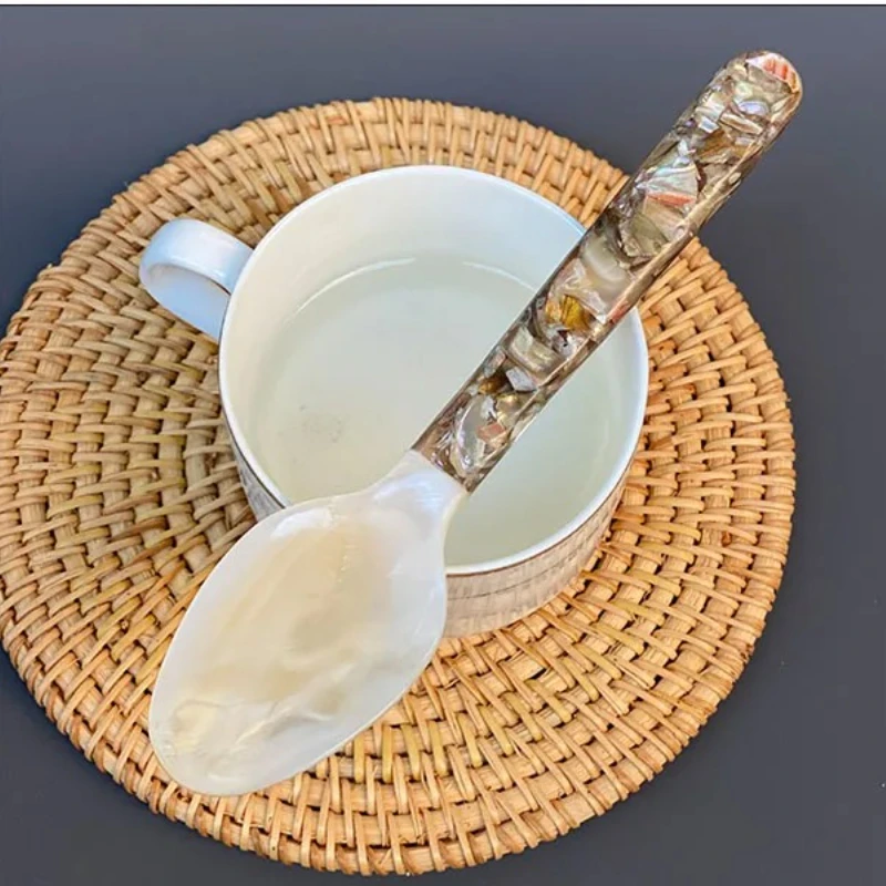 Natural Shell Spoon Conch Pearl Mother of Pearl Spoon Moonlight Shell Tableware Western Food Dinner Spoon Decorative Utensil