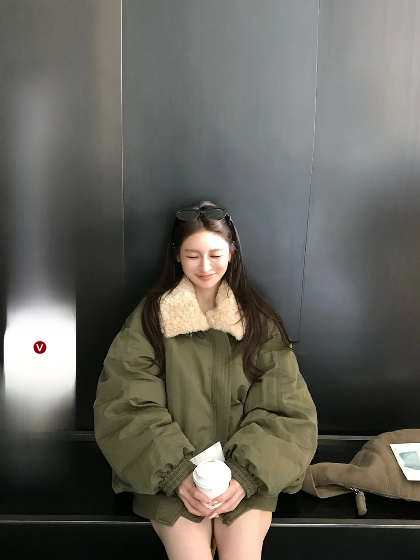 

Skk Store New York: Новинка! Теплая зимняя нейлоновая куртка-пуховик из 90% белого пуха для частного гардероба.