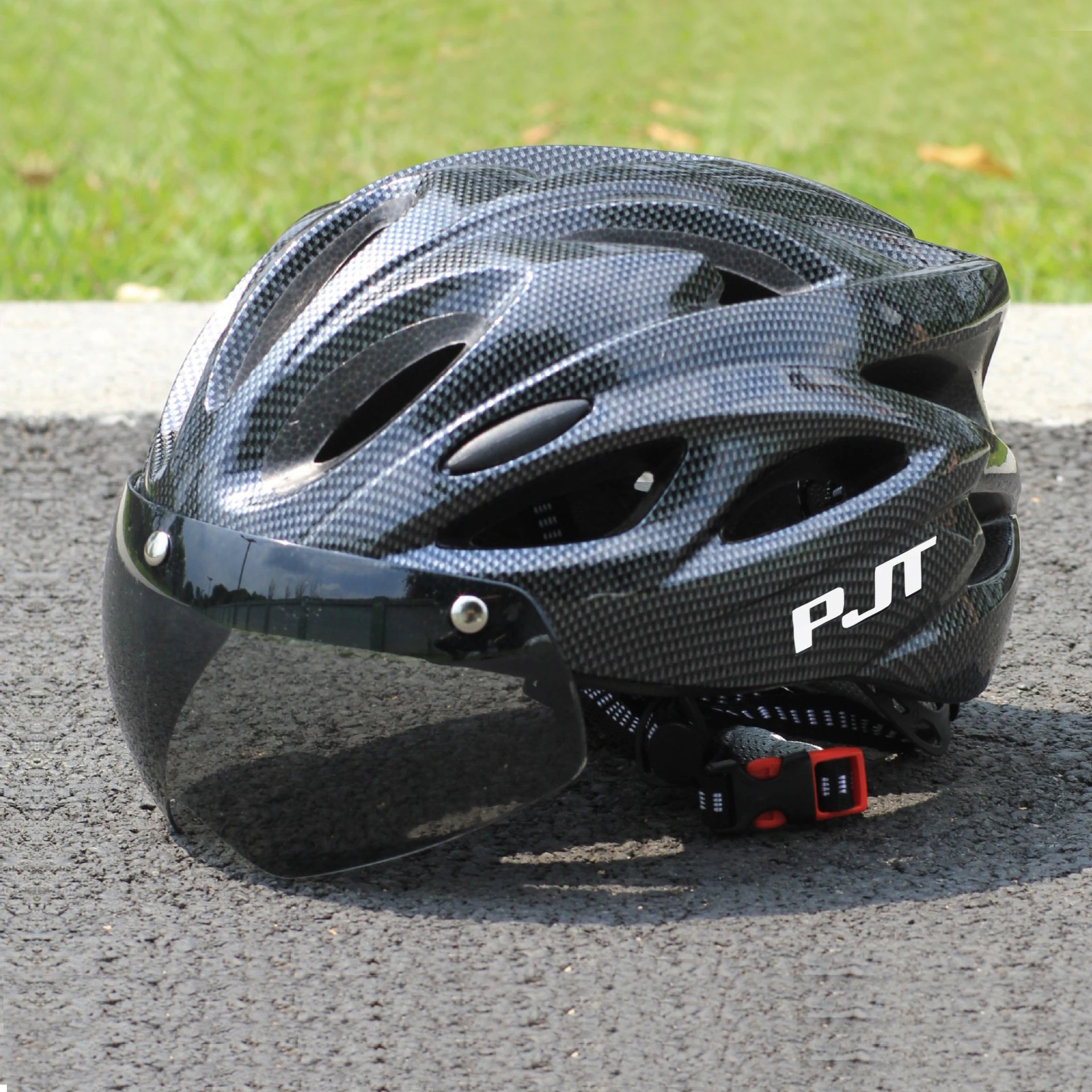 PJT Lightweight Breathable Bicycle Helmet With Magnetic Attraction Goggles Lens Bike Helmet Free Switching Adult Cycling Helmet image 3