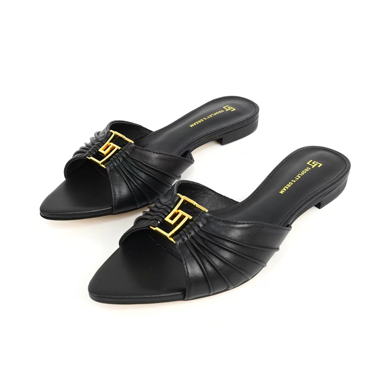 One line broadband flat sandals for women in summer 2025, versatile, simple, niche leather beach casual sandals