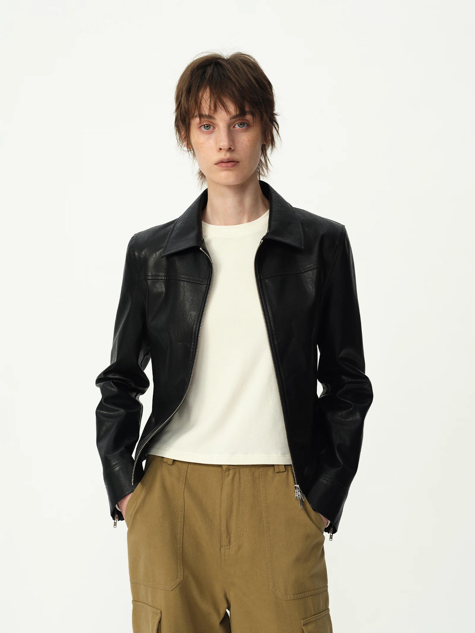 Jaqueta de Couro Retro para Motocicleta Evistub, Feminina, com Zíper, Ajuste no Ombro, Casaco de Couro PU para Outono e Inverno