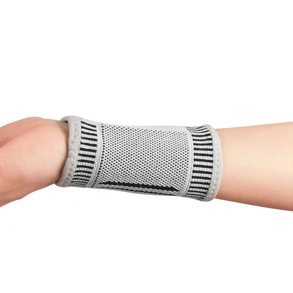

Graphene Self Heating Warm Wrist Brace Sport Wraps Guards Outdoor Fitness Reusable Unisex Lightweight Comfortable
