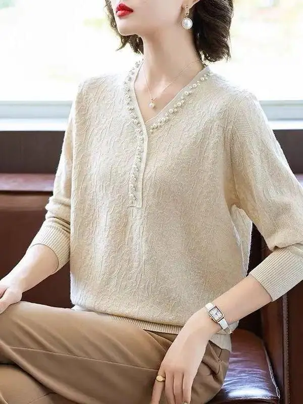 

Slimming Color V-Neck Long Sleeve Knitted Sweater Base Layer Shirt Belly Covering Top for Women Fashionable Versatile