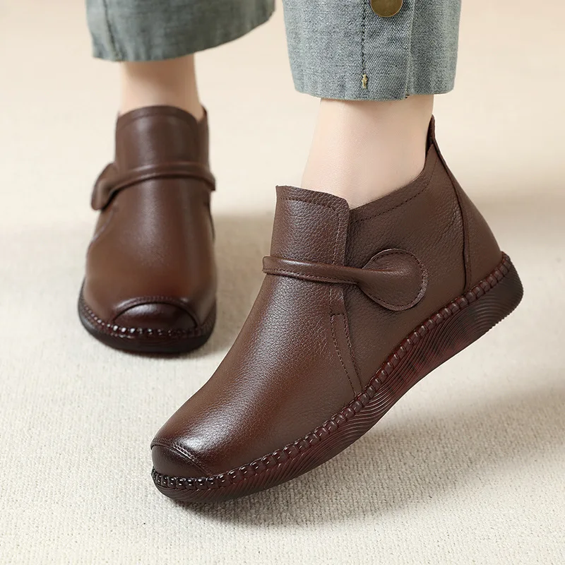 

GKTINOO 2025 новые женские ботильоны из натуральной кожи, плюшевая обувь на мягкой подошве, женская зимняя теплая обувь, модные короткие ботинки для женщин