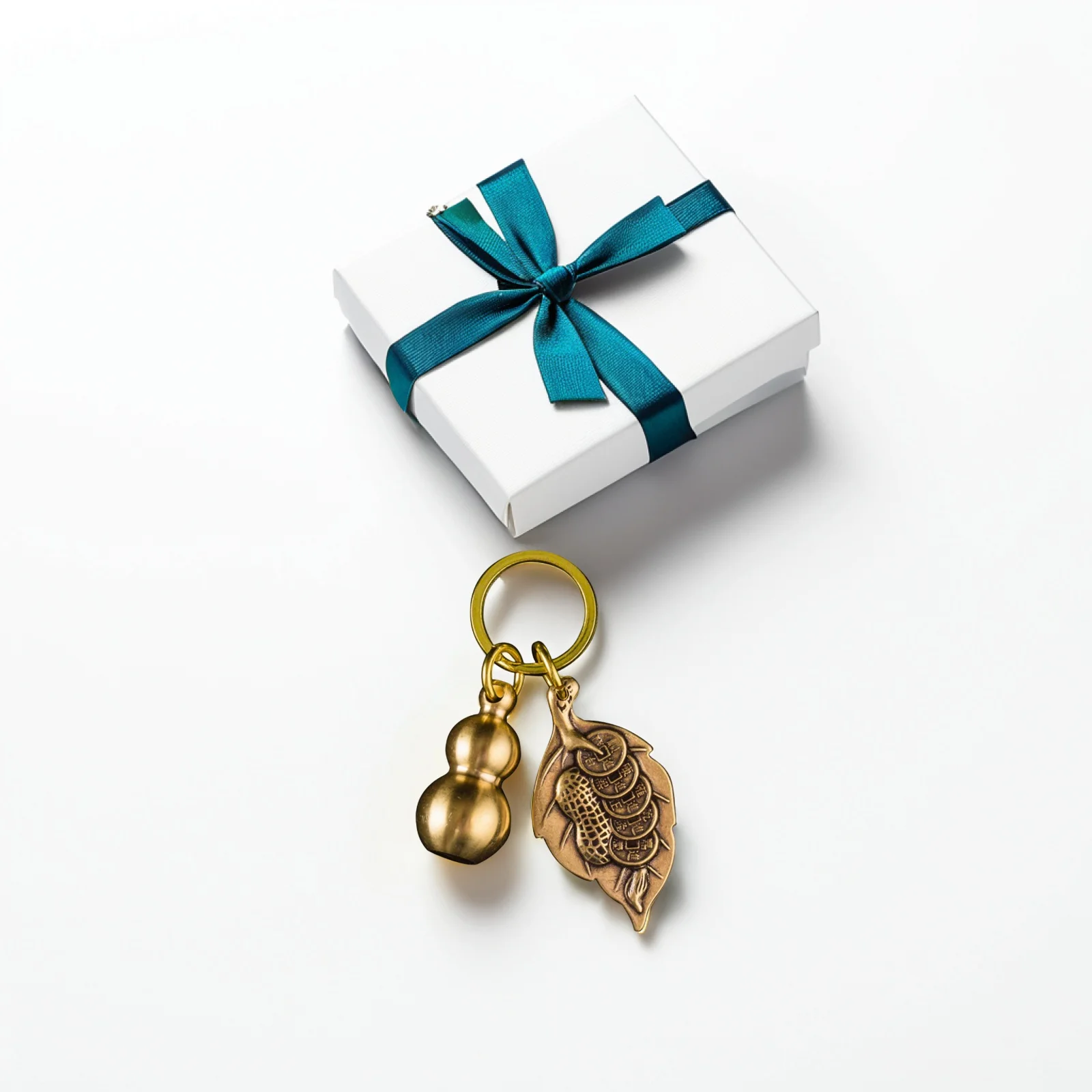 

Chic Gourd Creative Metal Pendant Handmade Copper nament Metal Key Chain Pendant Lightweight Portable Jewelry Accessories