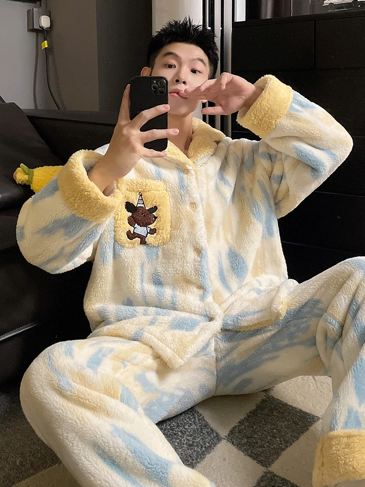 DAIMELU الكرتون منامة الرجال ملابس خاصة مجموعة الشتاء طويلة الأكمام المرجان الصوف الفانيلا سميكة الدافئة الذكور الشباب المتسكعون دعوى