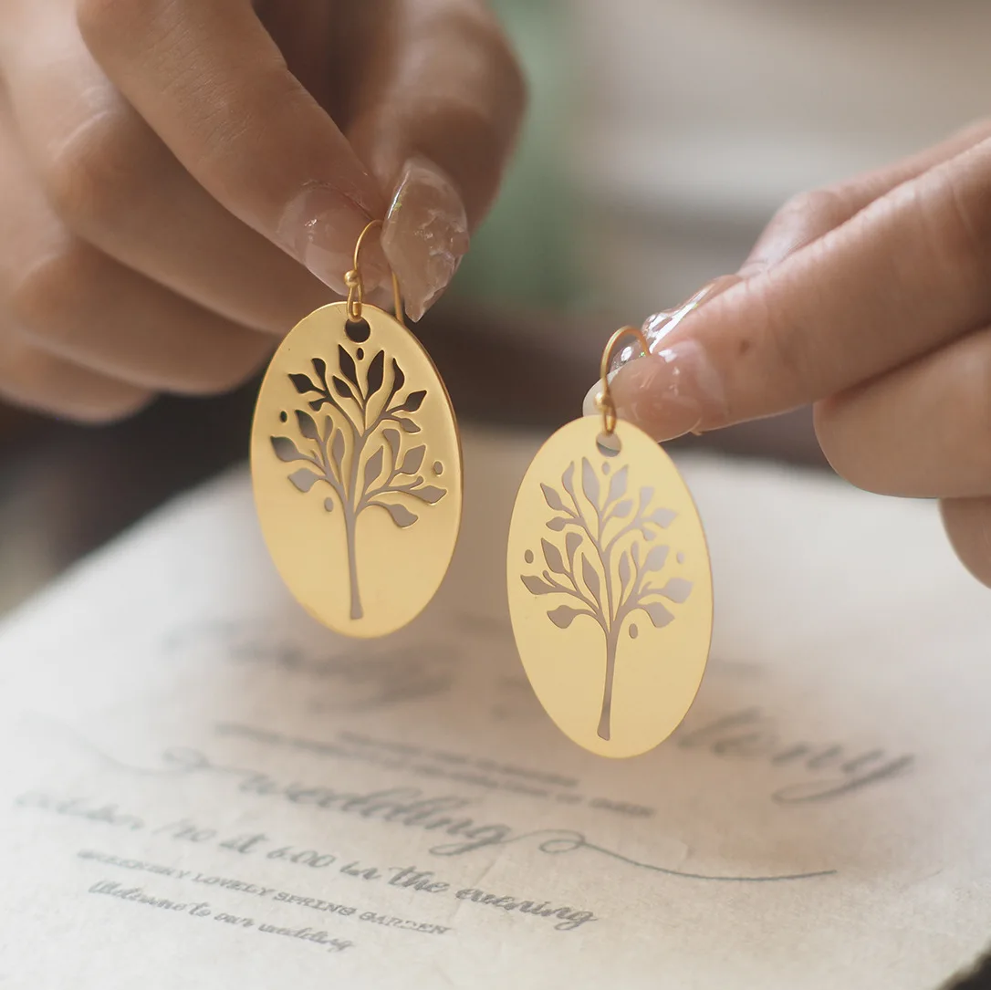

French Tree Lace Hollow Retro Pendant Ear Hooks