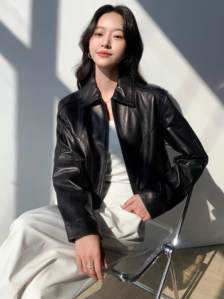 Casual zwarte lederen jassen voor dames lente herfst 2025, nieuwe high-end eenvoudige zachte slanke korte echte schapenvacht jas