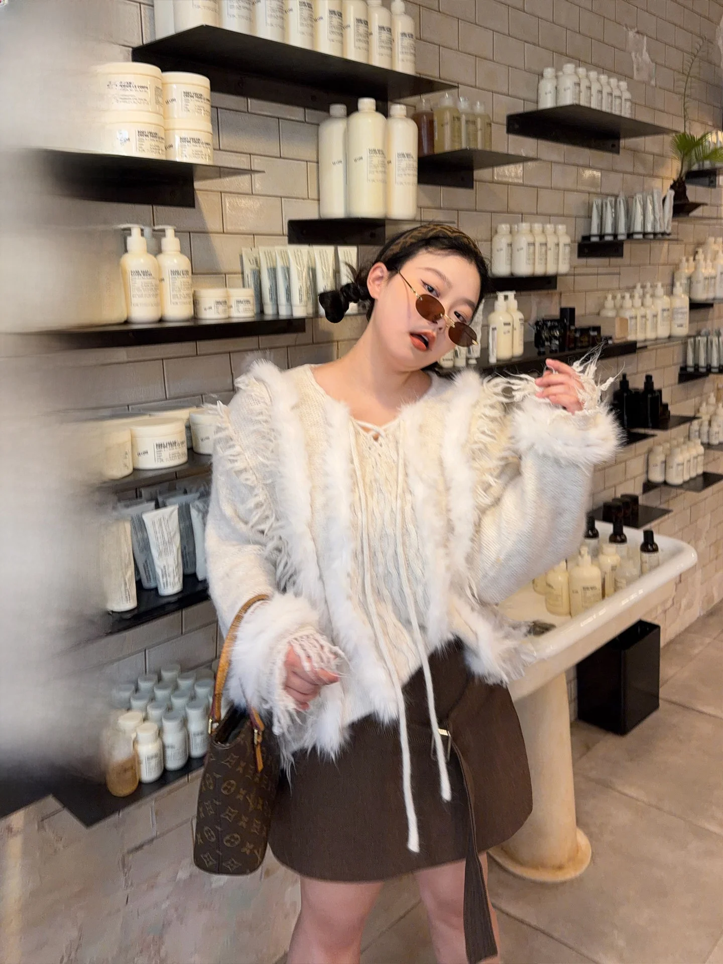 

Европейский свитер из пушистой шерстяной смеси с бахромой и объемным вязаным цветочным узором для полных женщин, зимний, с длинными рукавами