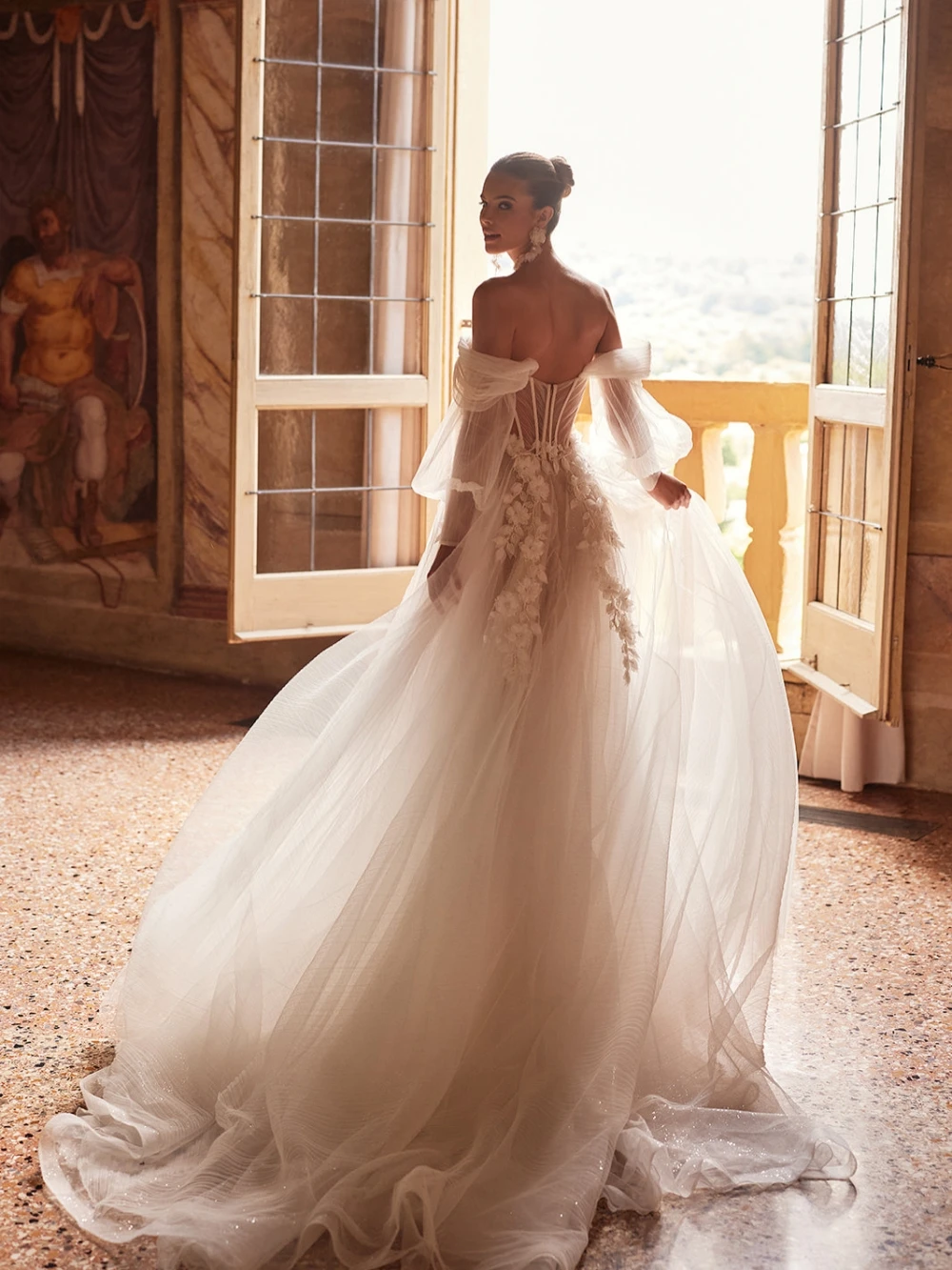 Charmante glitter 3D-bloem A-lijn lange trouwjurk Sierlijke off-shoulder bruidsjurk Aangepaste rugloze jurken voor de bruid