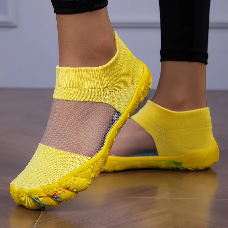 Fashion Yellow Men's Aqua Shoes Quick Dry Water Shoes Men Women Breathable Non-slip Beach Barefoot Shoes Women's Gym Sneakers