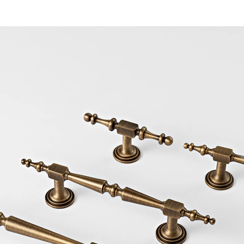 Antique brushed brass cabinet handle 17