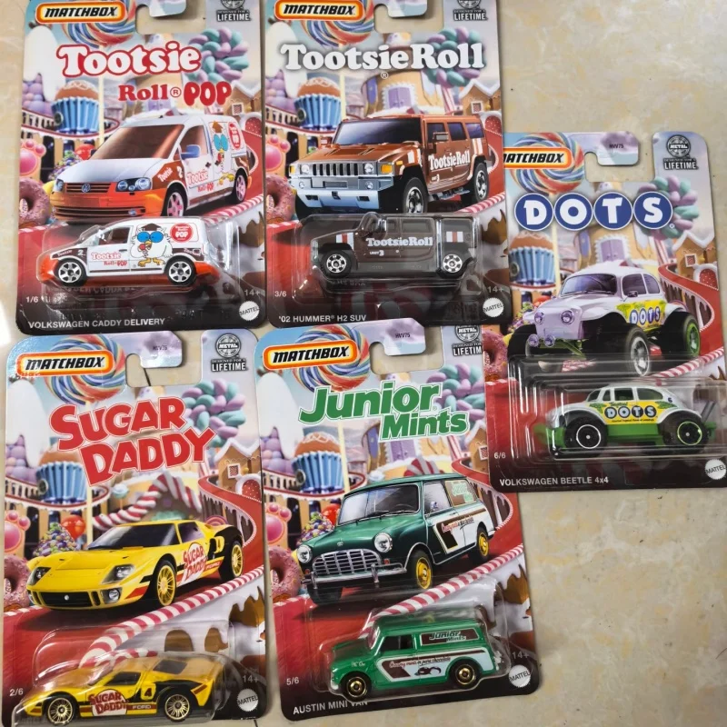 

Миниатюрные модели автомобилей Matchbox из литого сплава: Ford, Hummer, Volkswagen, Cadillac, Austin — тематика конфет Tootsie Roll