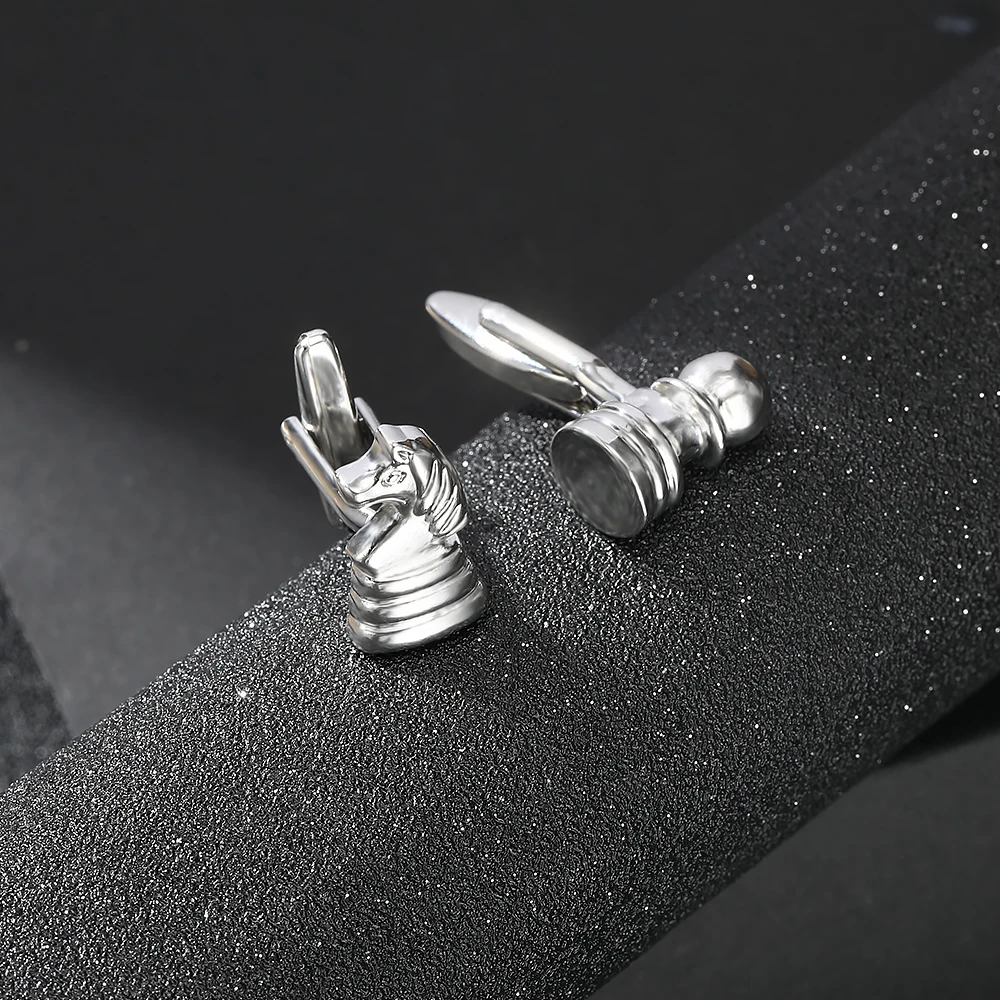 Neu in Schachfigur geformte Manschetten knöpfe schönes Geschenk für Herren Persönlichkeit Schmuck Angebote mit kostenlosem Versand – Detail 3