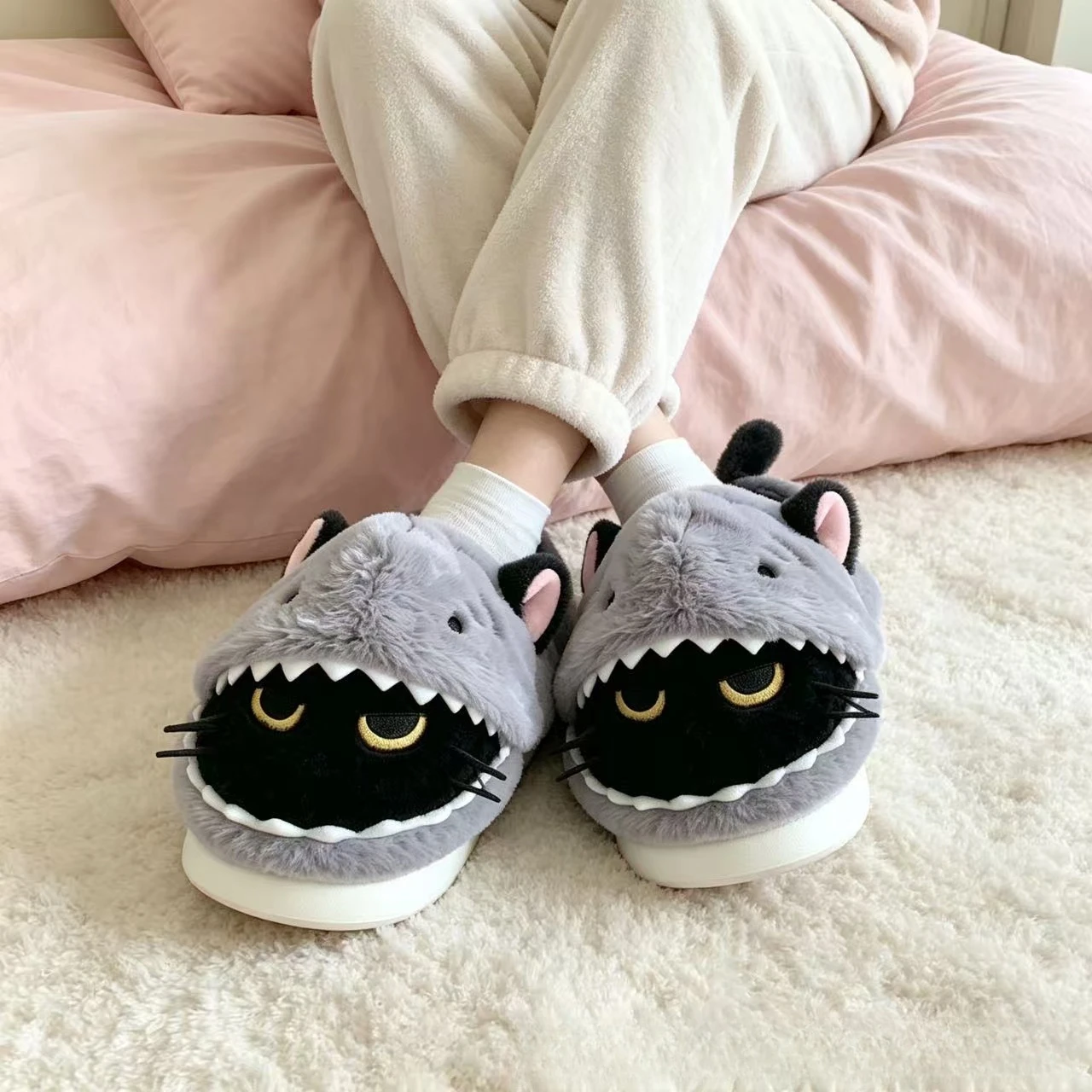 Autumn and Winter New Shark Cat Grey Black Warm Plush Cotton Slippers for Home Indoor Anti slip Thick Bottom Skin friendly