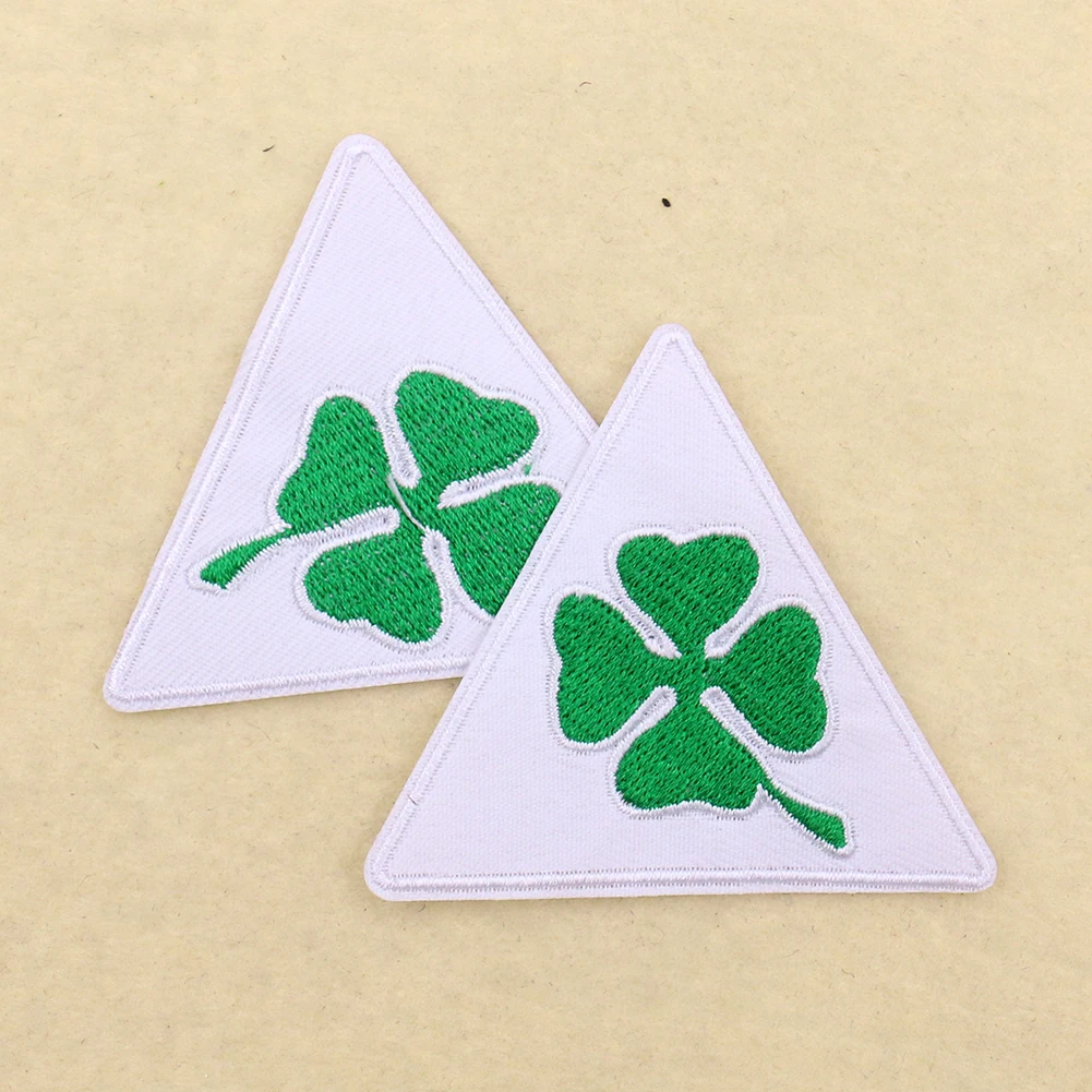 2PC Triangle Four-leaf Clover Patches Ironing Cloth Stickers Embroidery Patch Applique DIY Boys Girls Bags Hats Coats Iron Badge