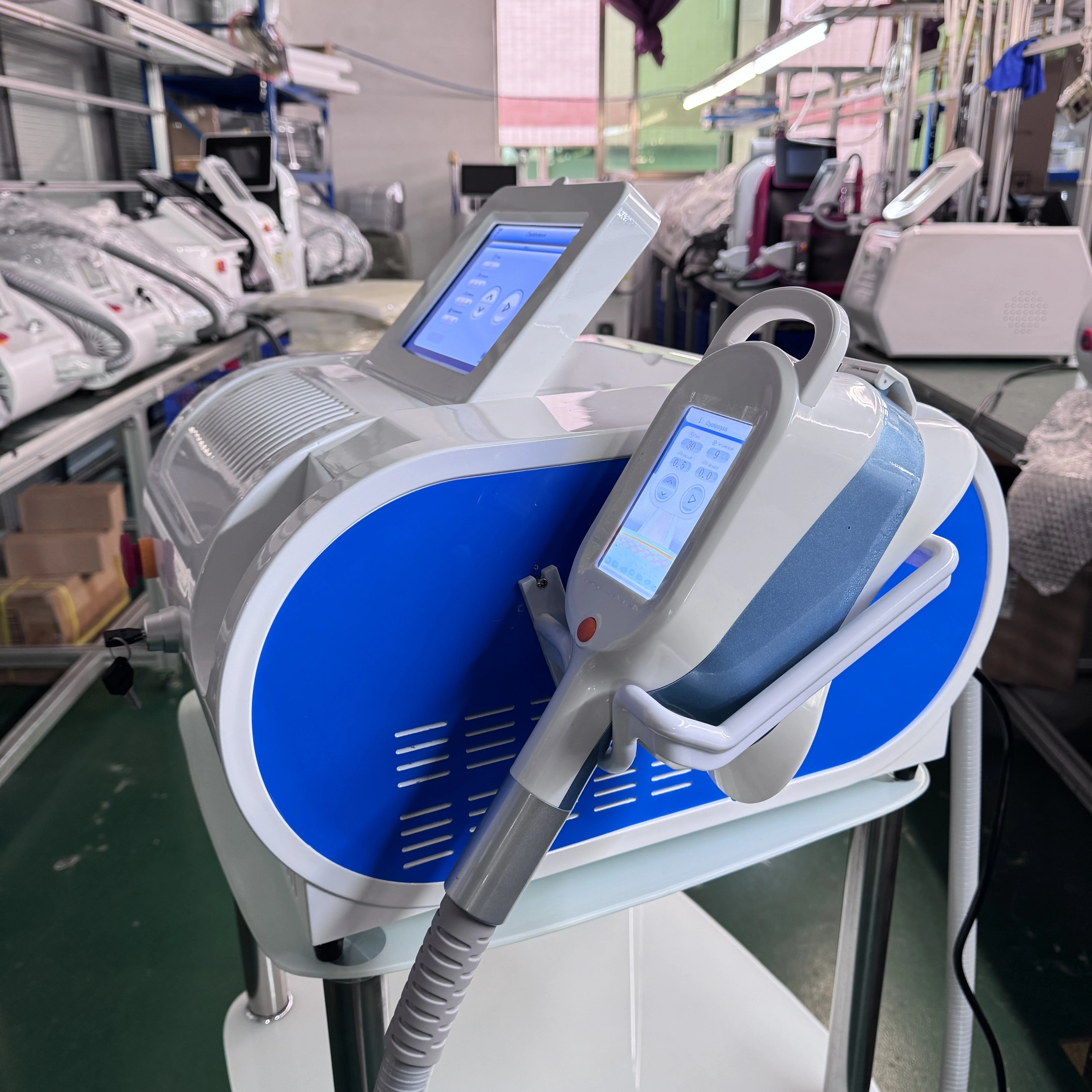 지방 냉동 슬리밍 기계 체중 감소 냉각 진공 지방 차가운 동결 안티 셀룰라이트 바디 모양 슬리밍 기계 스파