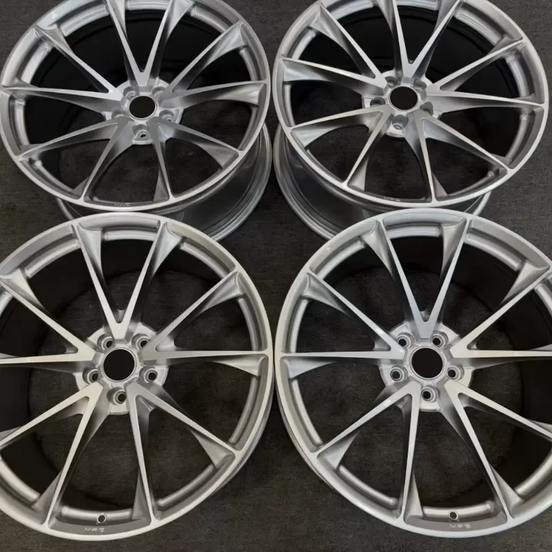 Hot Sale Alloy Rim Silver 17 18 19 20 21 22 24 Inch 5x115/5x112/5x114.3/5x120/5x115/5x110 Custom Forged Wheels for 4 pcs