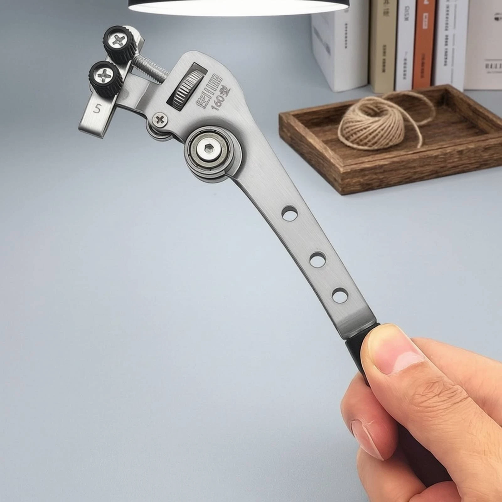 Orchard Girdling Tool Compact Adjustable Girdling Cutter Circular Cutting Tool Portable Accurate for Orchardists, Garden