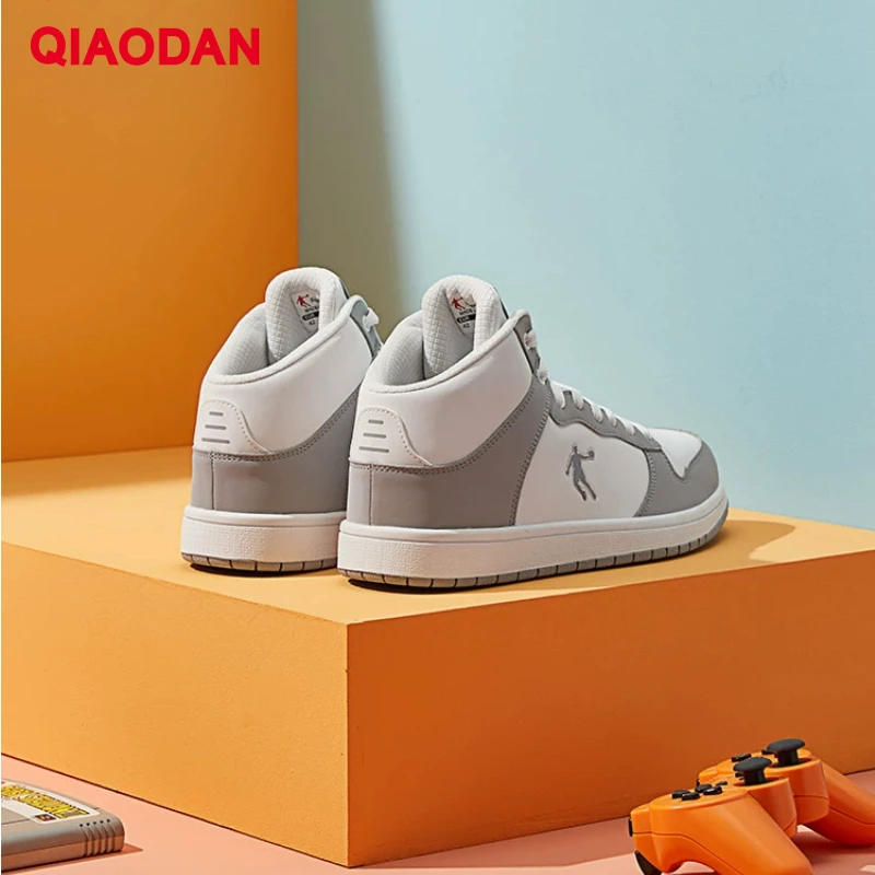 QIAODAN Sneakers for Men 2024 NewHigh Quality  Anti-Slippery Comfortable Casual Anti-Friction Skateboarding Shoes XM3580338