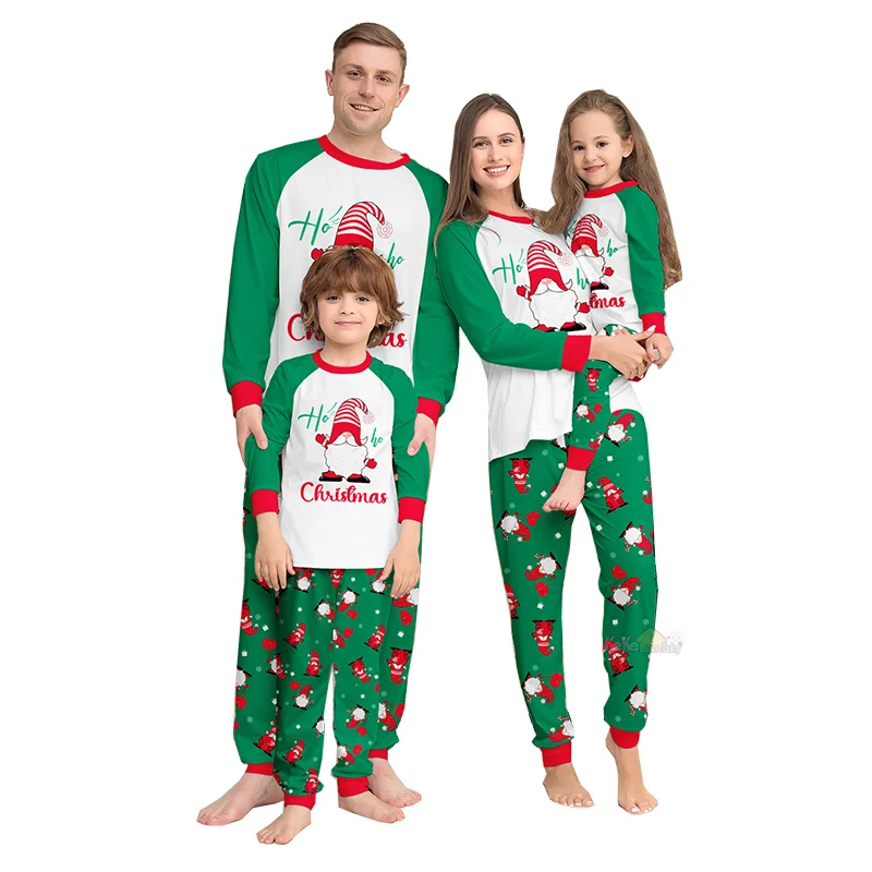 2025 Christmas Family Matching Outfits Green Pajamas Set Father Mother Daughter Son Pyjamas Aldult Kids Xmas Family Clothing