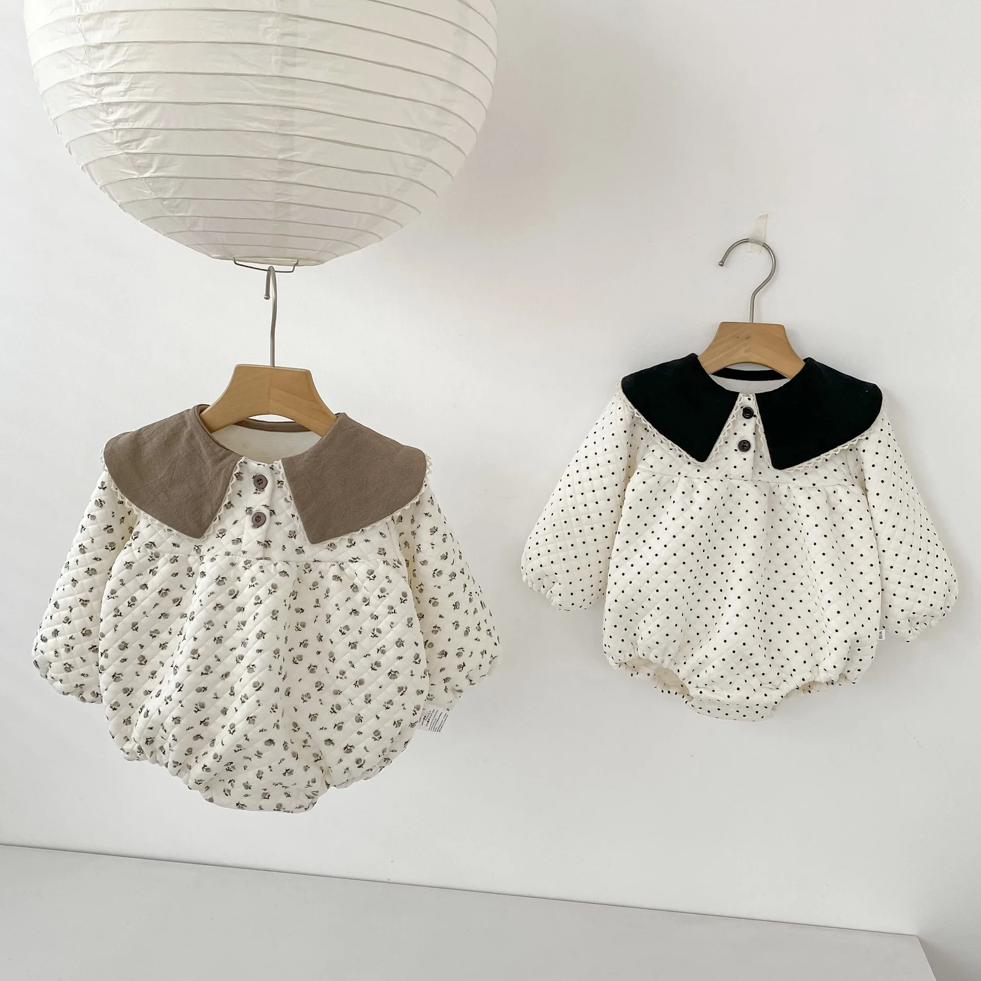 

2026 Spring New Baby Long Sleeve Lapel Bodysuit Cotton Infant Girl Cute Polka Dot Jumpsuit Newborn Toddler Loose Clothes