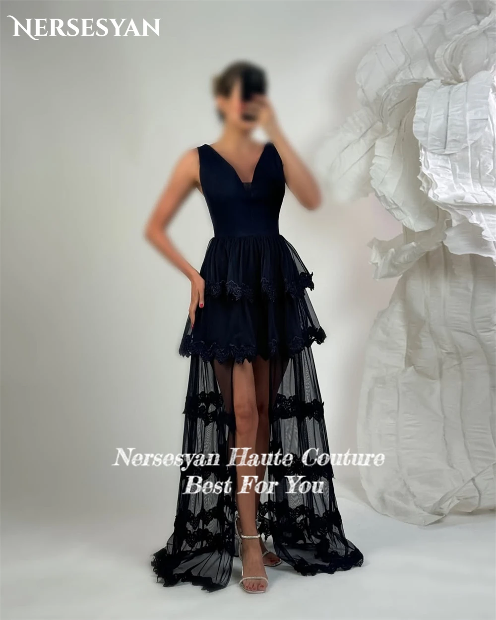 Nersesyan elegante renda vestidos de baile plissados decote em v apliques em camadas babados vestidos de baile uma linha mãe da noiva vestido personalizado