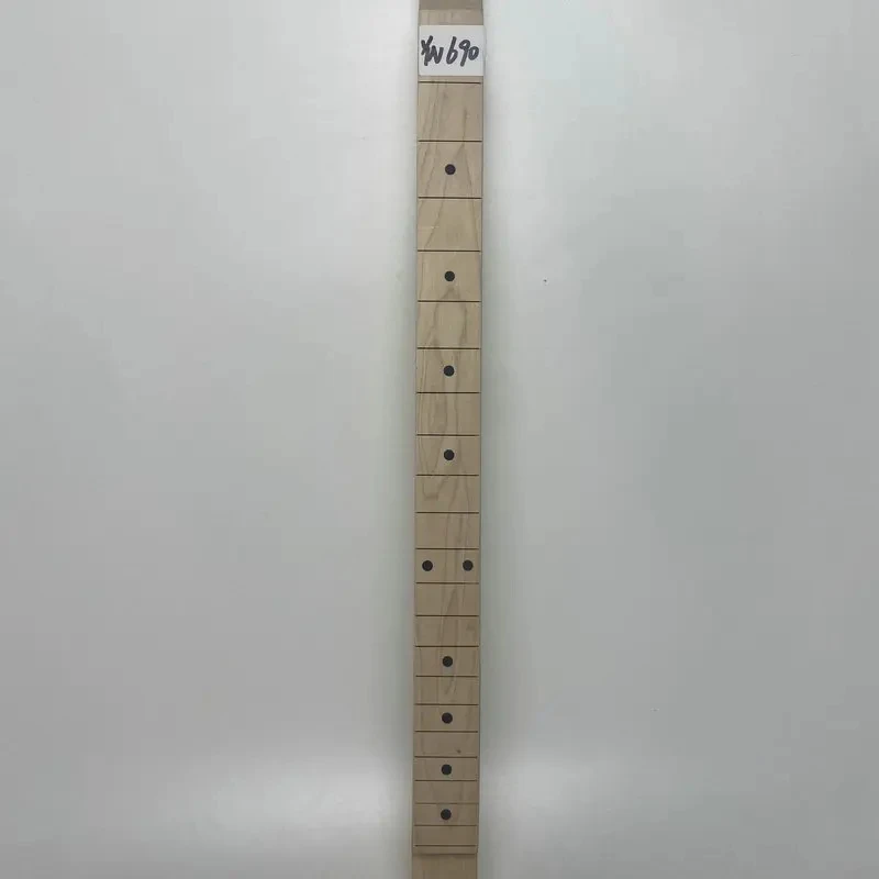 YN690 Unfinished 3 String Guitar Neck Maple Solid Natural Color No Frets No Paints for DIY Replace