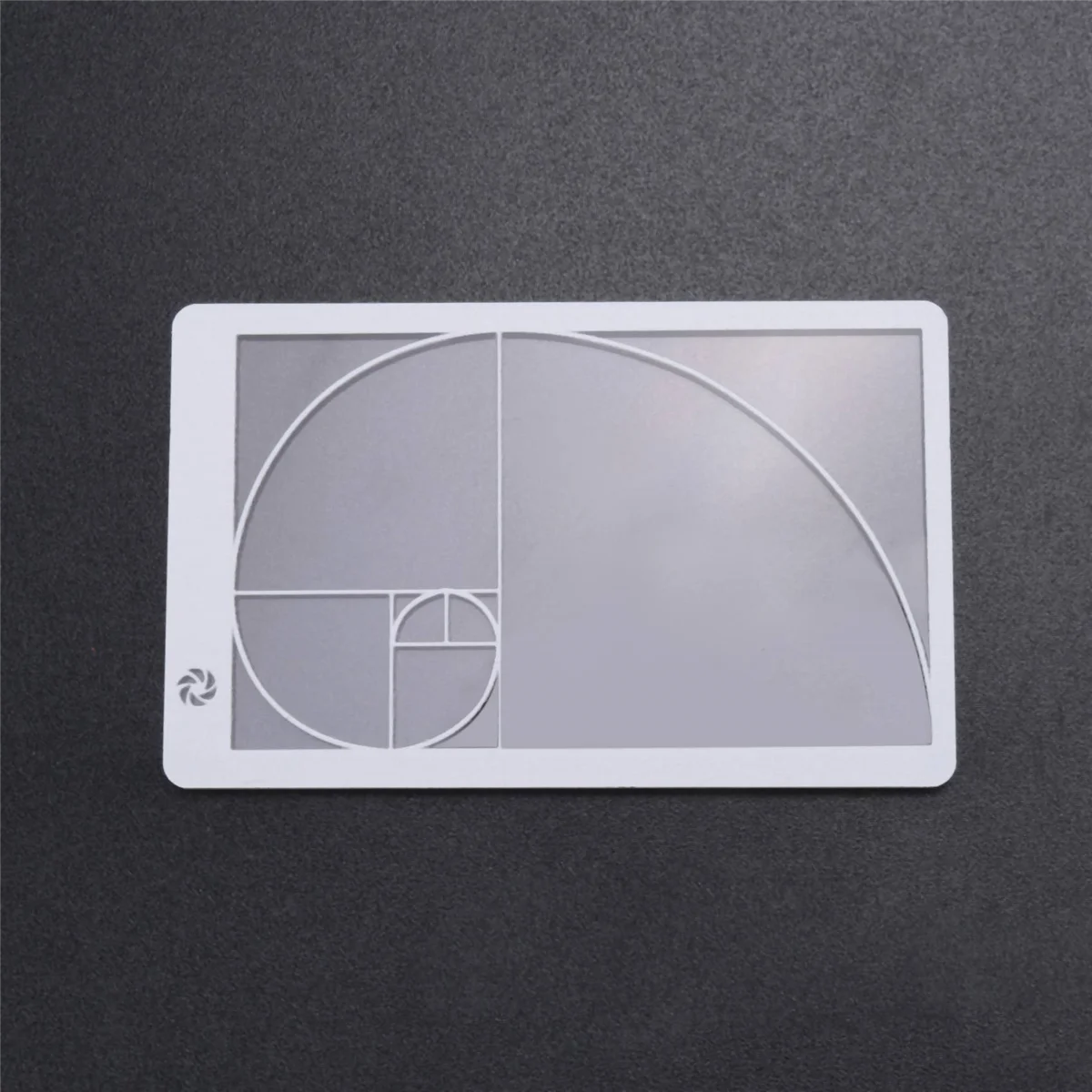 

Golden Triangle Composition Tool View Finder/Viewer Photography/Painting/Drawing Credit Card Size Fits in Wallet A SSQ