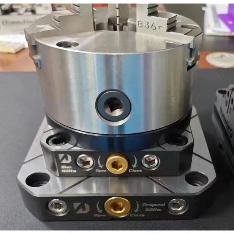DJ-AIX5-D52-H43 4-5 axis clamp self-centering mirror positive with zero point quick change four axis L block bridge
