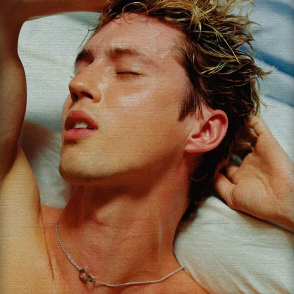 Troye Sivan Something To Give Each Other - Album Ketiga 2023 Musik Pop Audio CD