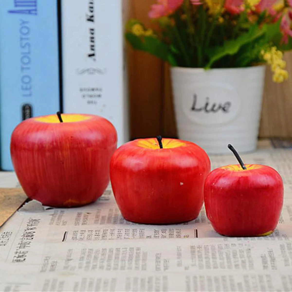 

Fruit Medium Size Artificial Apple Shape Realistic Design Creative Decoration for Christmas Eve Wedding Party