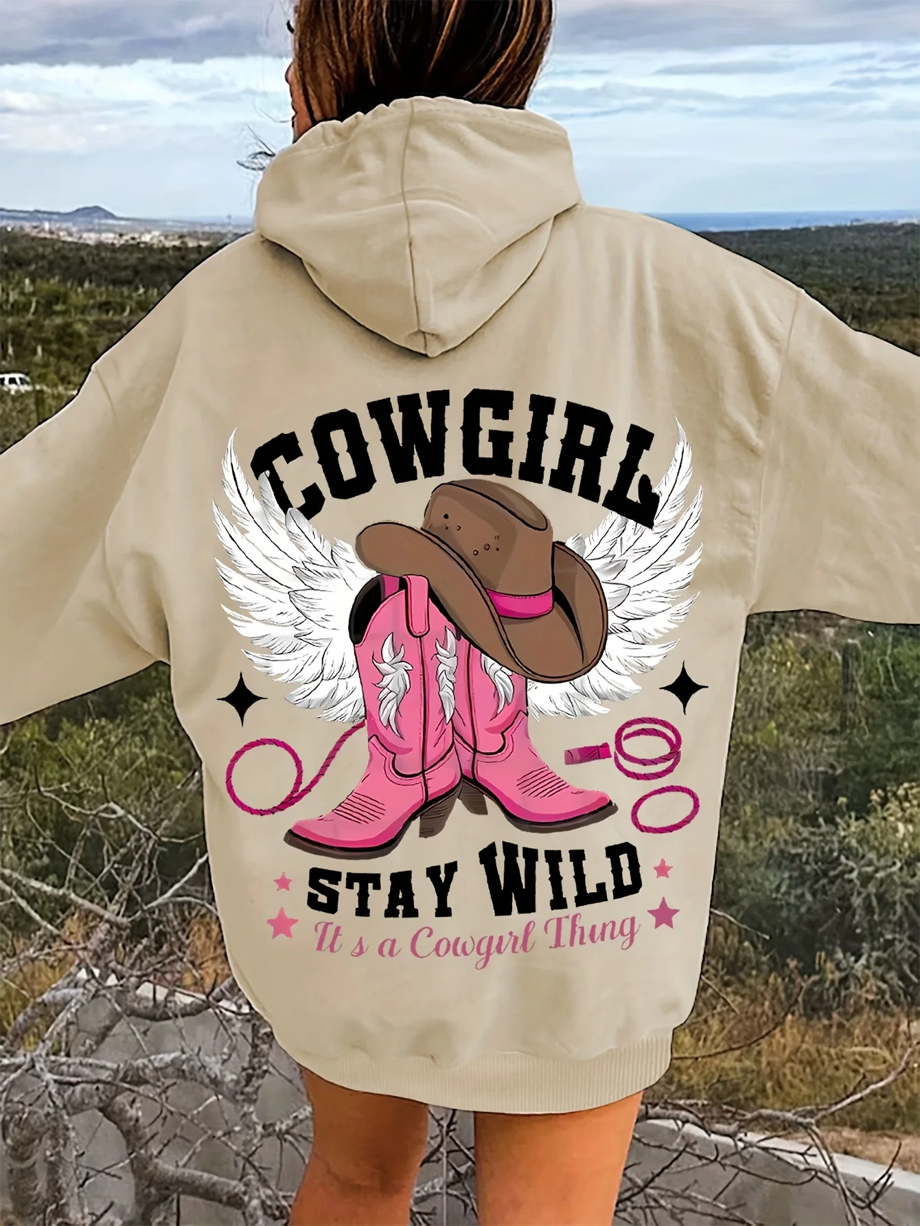 سترة بغطاء للرأس من Western Chic Cowgirl ناعمة قابلة للتمدد وأكمام طويلة مع غطاء محرك السيارة وقبعة رعاة البقر المطرزة والأحذية