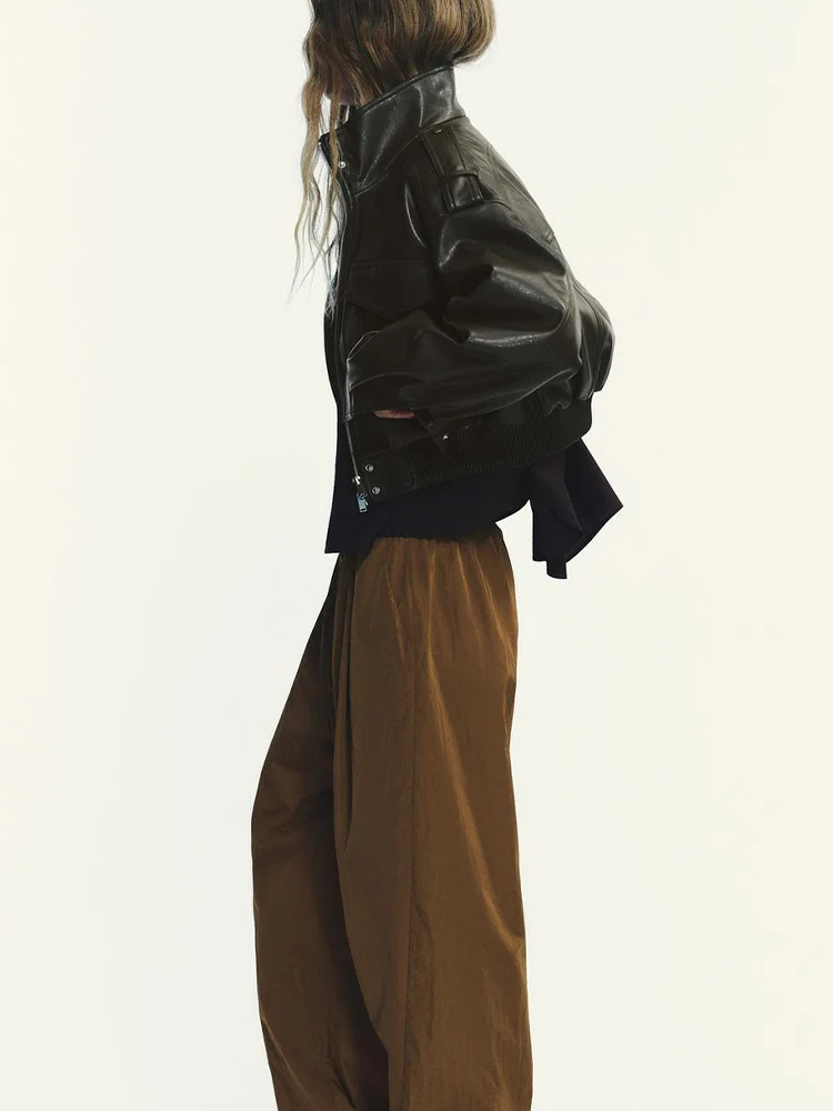 Nueva ropa de otoño de estilo europeo y americano para mujer, Chaqueta corta de manga larga con cuello levantado de piel sintética versátil