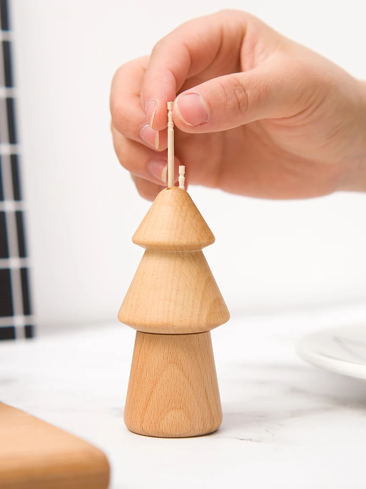 

Pine toothpick holder Nordic ins high-end household creative cute wooden toothpick jar Hotel B&B wooden toothpick box