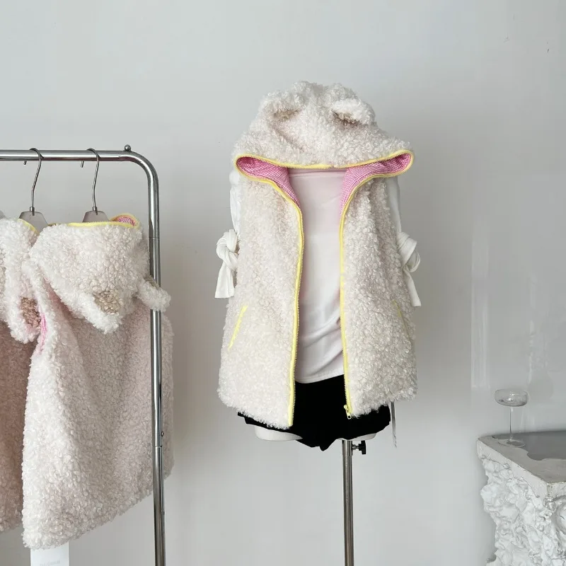 

2025 новый жилет с капюшоном и медвежьими ушками, женский осенне-зимний новый короткий меховой пальто