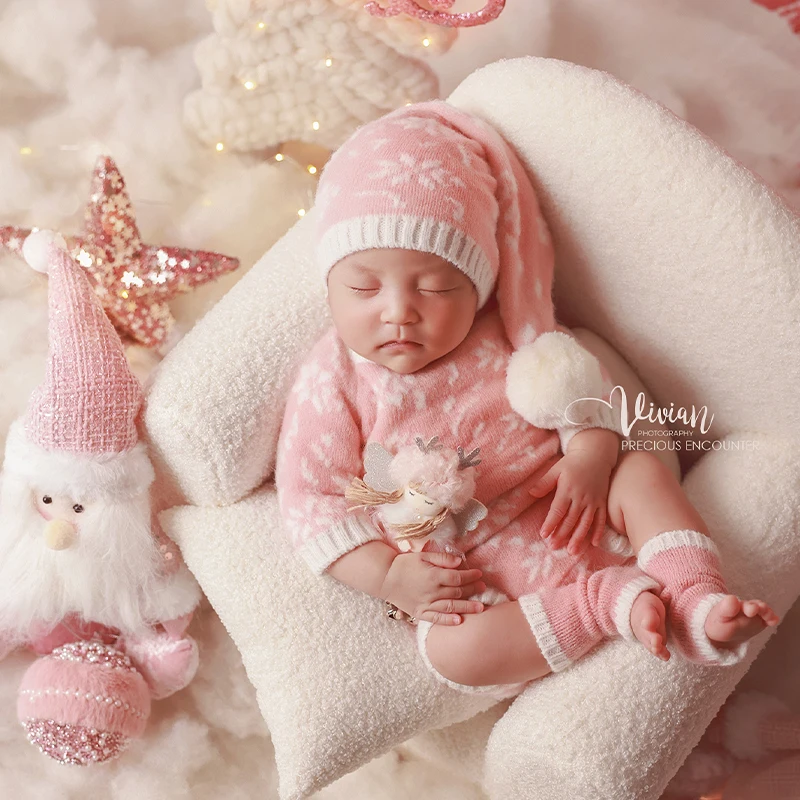

Newborn Baby Girl Christmas Outfit Pink Knit Santa Costume Plush Snowman Doll Mini Christmas Tree Newborn Photography Scene Prop