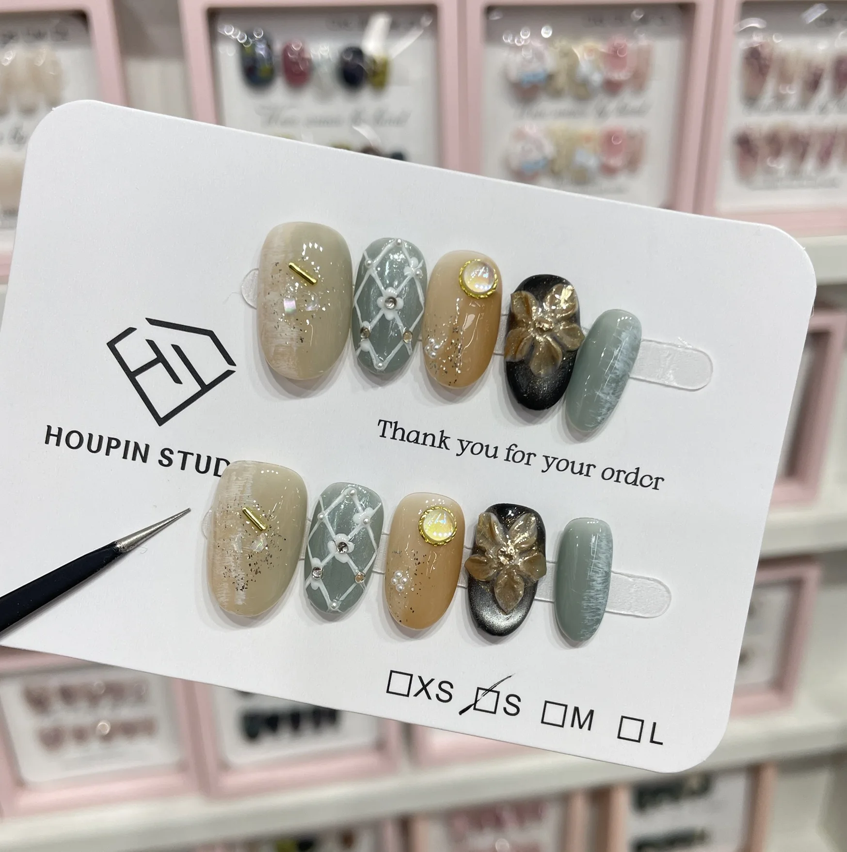 10 قطعة الصحافة اليدوية على الأظافر ميلارد العنبر القط العين ثلاثية الأبعاد نحت الزهور وهمية مسمار نصائح يمكن ارتداؤها Ins قصيرة نعش الأظافر كاذبة