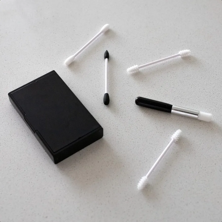 再利用可能な綿棒、耳掃除用綿棒、メイクアップ用綿棒キット 耳用再利用可能シリコン綿棒4本入りケース1個 ベビービューティー 4スワブ 1ケース ブラック