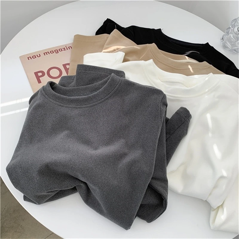 Camiseta de terciopelo cálida para niñas, nueva colección otoño-invierno, camiseta sencilla de manga larga para mujer, suéter afelpado, top interior ajustado de color liso.