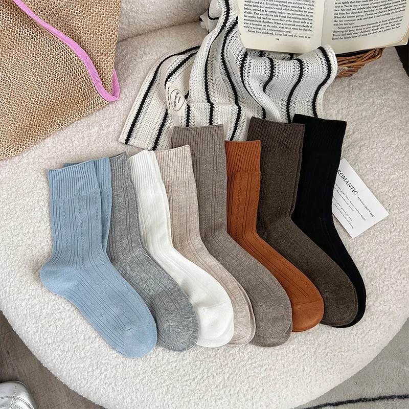 

Retro Japanese Casual Socks Solid Ribbed Mid-Calf Socks for Schoolgirl Loose Cuff Slouchy Socks for Autumn Winter Outdoor Wear