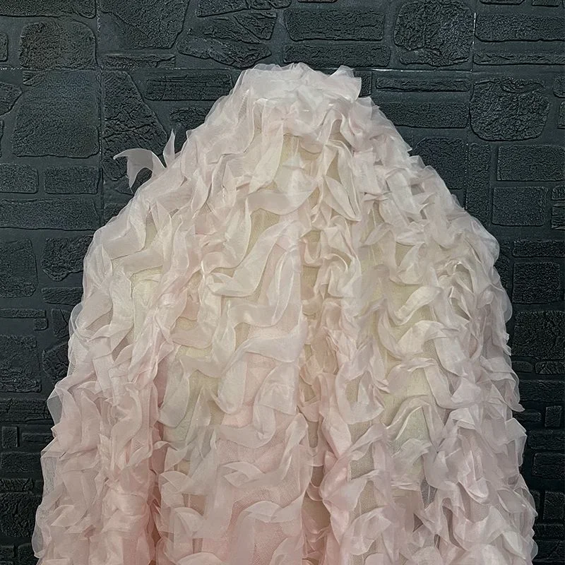 

Pink Three-dimensional Water Wave Mesh Fabric Lightweight Hanging Breathable Dress Formal Clothing Designer Fabric