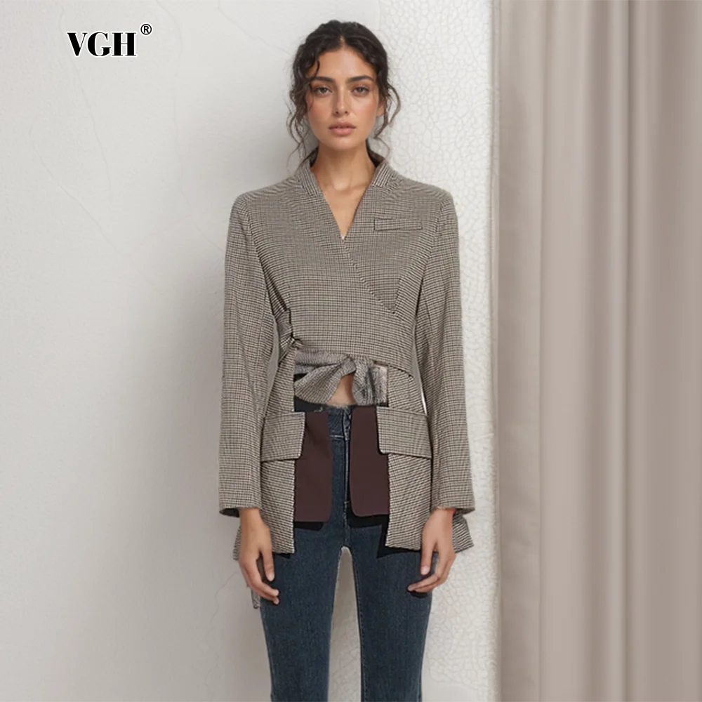 VGH Casual Colorblock Plaid Blazers For Women V Neck Long Sleeve Irregular Hem Spliced Lace Up Vintage Blazer Female Clothes New